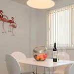 Flamingos Flat